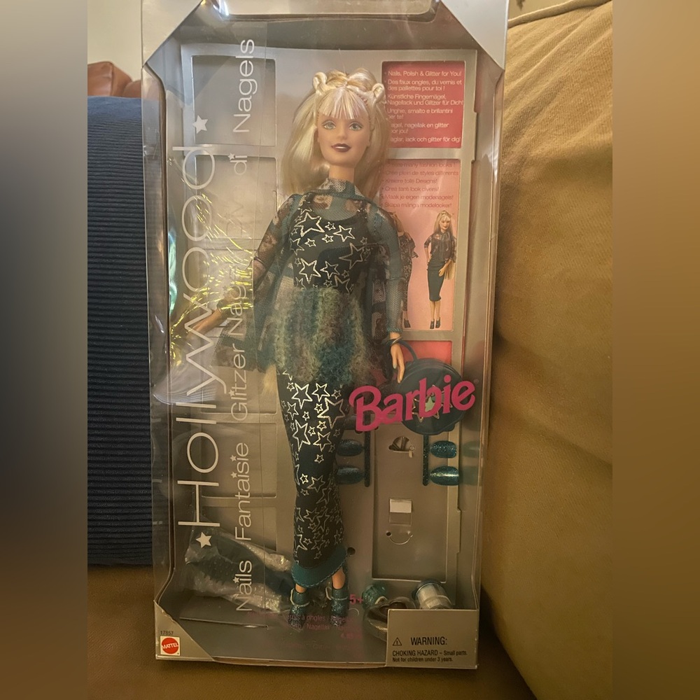1999 Hollywood Nails Barbie